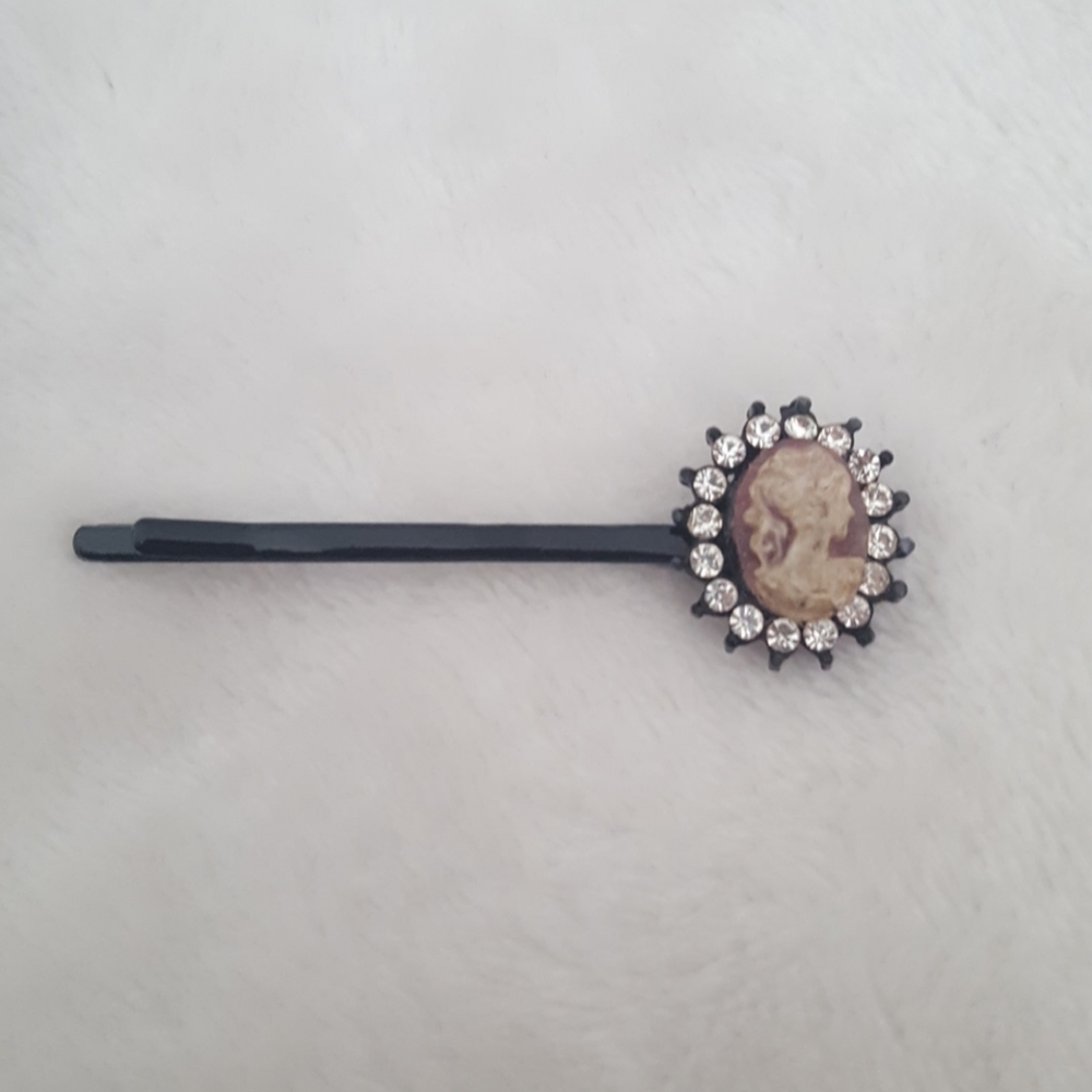 Vintage Victorian lady Bobby hair pin
